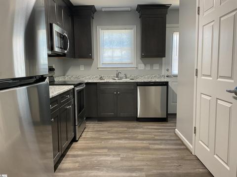 132 Dan St, Greer, SC 29651 photo 3