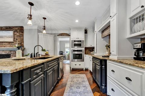 207 King Cir, Easley, SC 29640 photo 22