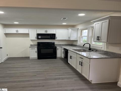 102 Mckissick St, Greer, SC 29650 photo 13