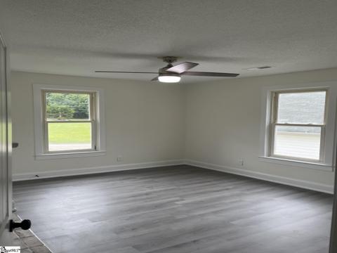 102 Mckissick St, Greer, SC 29650 photo 12