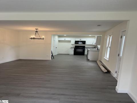102 Mckissick St, Greer, SC 29650 photo 7