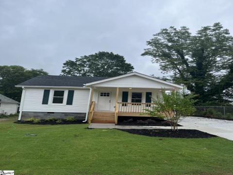 102 Mckissick St, Greer, SC 29650 photo 2