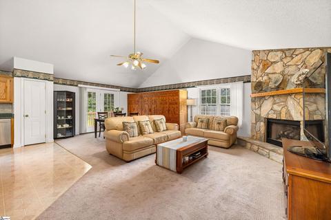 202 Camperdown Ct, Easley, SC 29642 photo 11