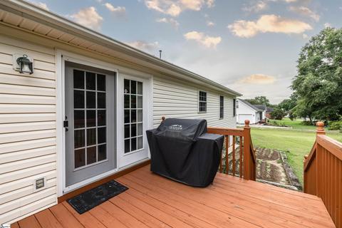 202 Camperdown Ct, Easley, SC 29642 photo 8