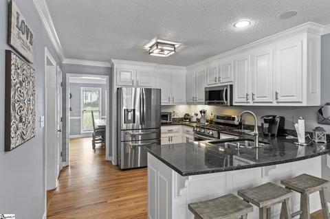 102 Briarpark Dr, Greer, SC 29651 photo 7