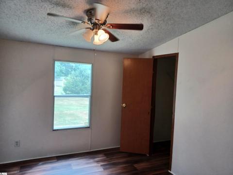 546 Crest Dr, Easley, SC 29640 photo 14