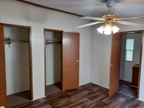 546 Crest Dr, Easley, SC 29640 photo 10