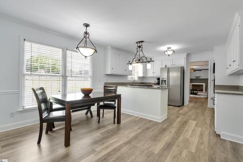 337 Meathward Cir, Moore, SC 29369 photo 3
