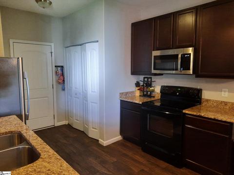 203 Shipyard Ln, Greer, SC 29650 photo 10