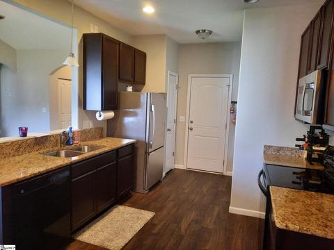 203 Shipyard Ln, Greer, SC 29650 photo 9