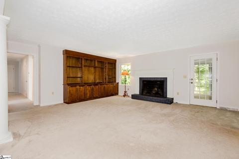 111 E Shallowstone Rd, Greer, SC 29650 photo 9