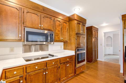 111 E Shallowstone Rd, Greer, SC 29650 photo 14