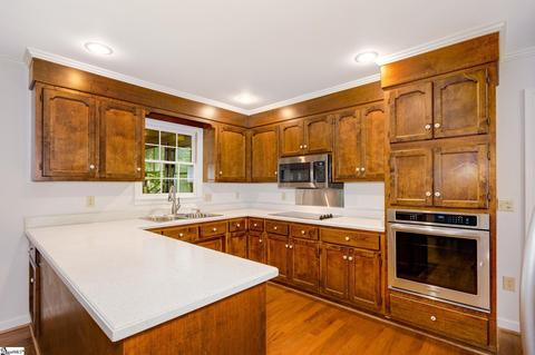 111 E Shallowstone Rd, Greer, SC 29650 photo 11