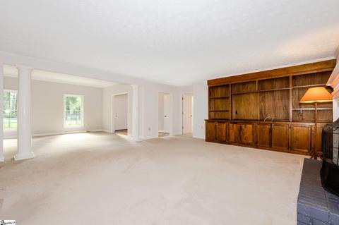111 E Shallowstone Rd, Greer, SC 29650 photo 8