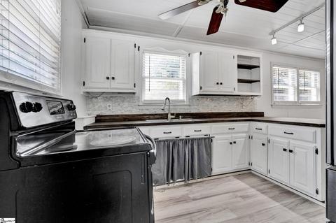 213 Cedar Cir, Easley, SC 29642 photo 13