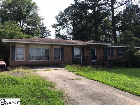 6 Pineview Dr, Ware Shoals, SC 29692 photo 1