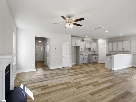 236 J St, Greer, SC 29651 photo 8