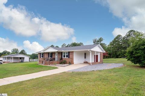 119 Smith Dr, Pelzer, SC 29669 photo 2