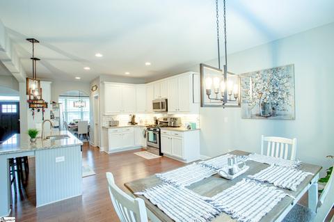 522 Turning Leaf Ln, Greer, SC 29651 photo 11