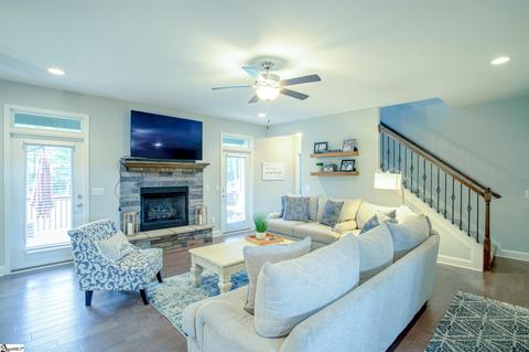 522 Turning Leaf Ln, Greer, SC 29651 photo 6