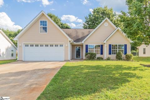 304 Magnolia Meadow Ln, Taylors, SC 29687
