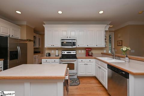 2 Kates Ct, Greer, SC 29650 photo 9