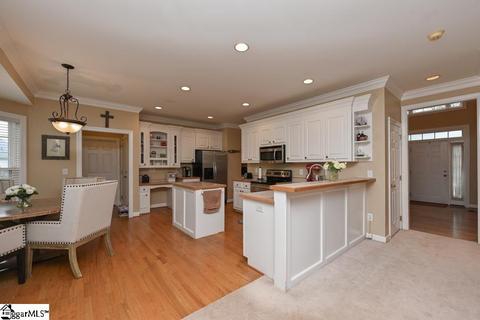 2 Kates Ct, Greer, SC 29650 photo 8
