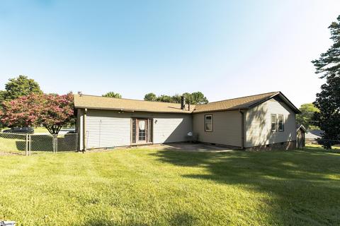 33 Paddock Ln, Greer, SC 29650 photo 3