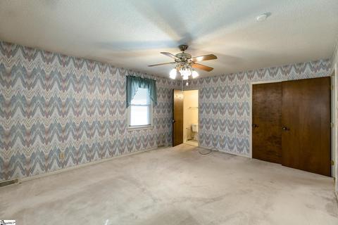33 Paddock Ln, Greer, SC 29650 photo 13