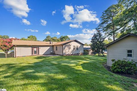 33 Paddock Ln, Greer, SC 29650 photo 4