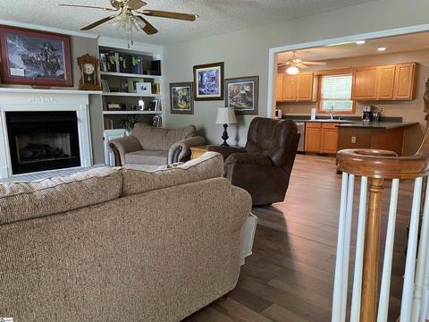 103 Bethany Dr, Pelzer, SC 29669 photo 4