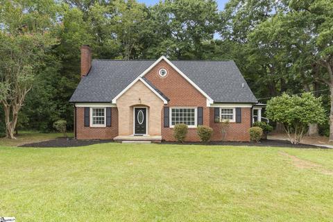 911 E Main St, Seneca, SC 29678 photo 1