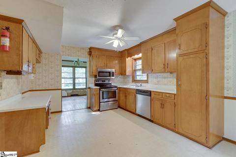 605 Devenger Rd, Greer, SC 29650 photo 12
