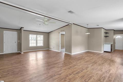 340 Ruby Elizabeth Dr, Greer, SC 29651 photo 3