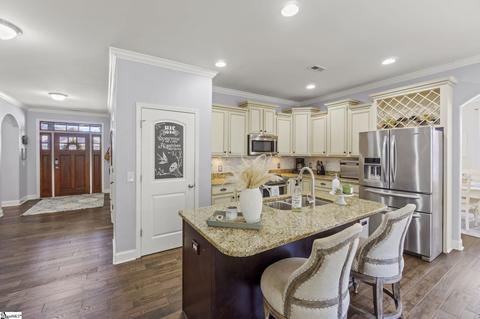 644 Chartwell Dr, Greer, SC 29650 photo 5