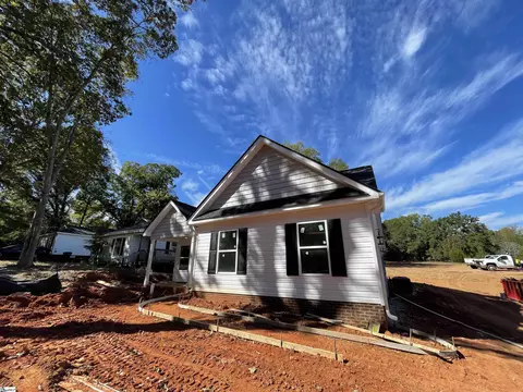 718 Chestnut St #LOT 1, Laurens, SC 29360