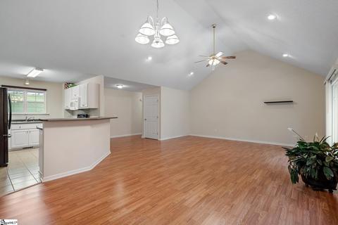 230 Hallmark Cir, Easley, SC 29640 photo 4