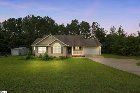 230 Hallmark Cir, Easley, SC 29640 photo 1