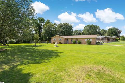 101 Dorr Cir, Easley, SC 29640 photo 2