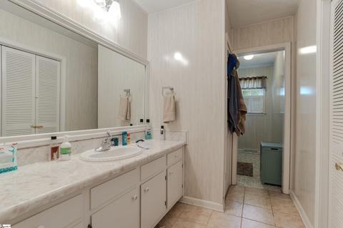 101 Dorr Cir, Easley, SC 29640 photo 16