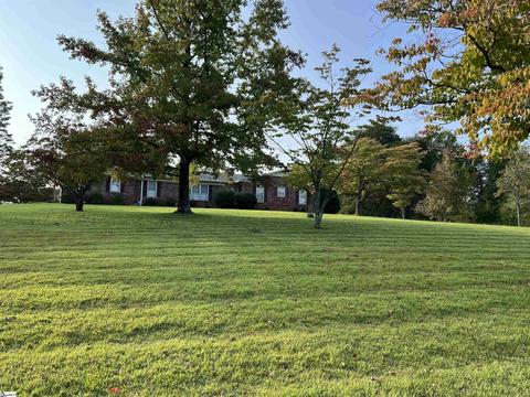 158 Dobson Ln, Easley, SC 29640 photo 3