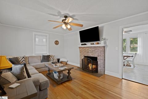 106 Oates Ave, Easley, SC 29640 photo 4