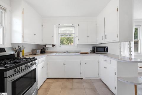 106 Oates Ave, Easley, SC 29640 photo 8