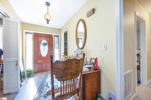 9 Mckay Rd, Honea Path, SC 29654 photo 5