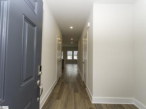 960 Yarn Way, Greer, SC 29651 photo 3