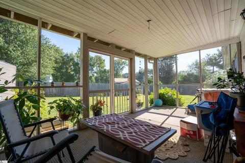 401 Mapleton Dr, Greenville, SC 29607 photo 19