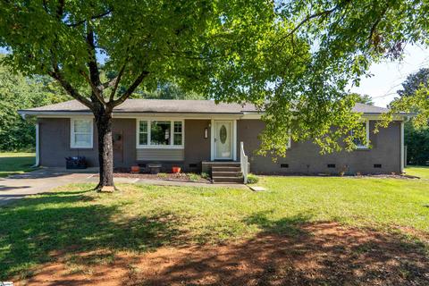 401 Mapleton Dr, Greenville, SC 29607 photo 3