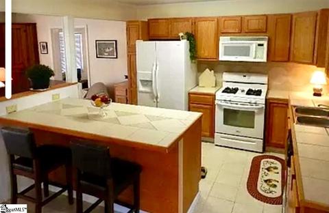 401 Mapleton Dr, Greenville, SC 29607 photo 8