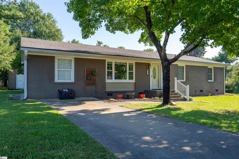 401 Mapleton Dr, Greenville, SC 29607 photo 1