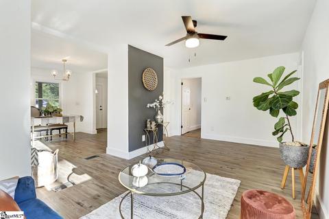 136 Spring St, Greer, SC 29650 photo 9